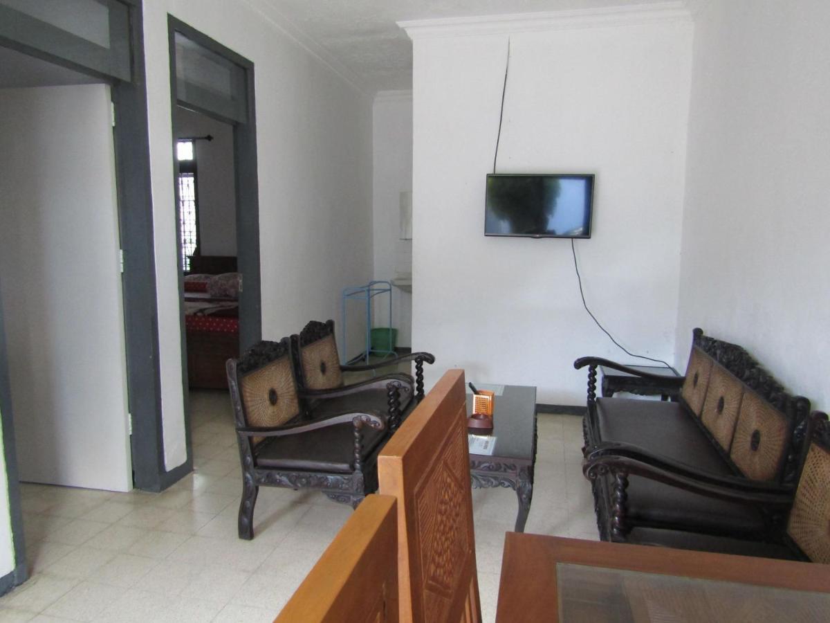 Hotel Pantes Sarangan Exterior foto
